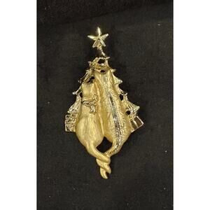Vintage  Three Cat Gold Tone Christmas Tree Brooch Holiday Pin 1.5″x3″ CP113